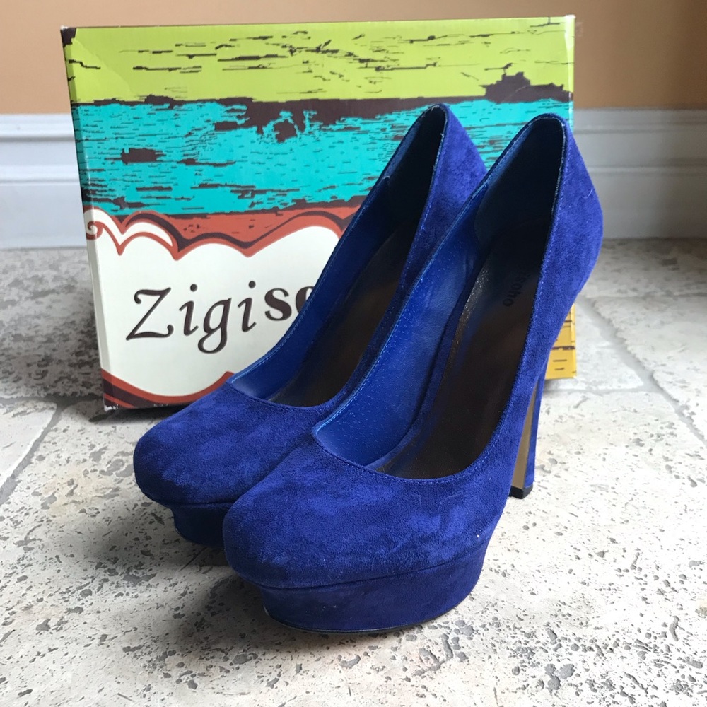 Zigi Soho ‘Studious’ Blue Suede Heels